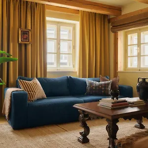 Spires And Spirits Old Town Boutique Apartment Prague